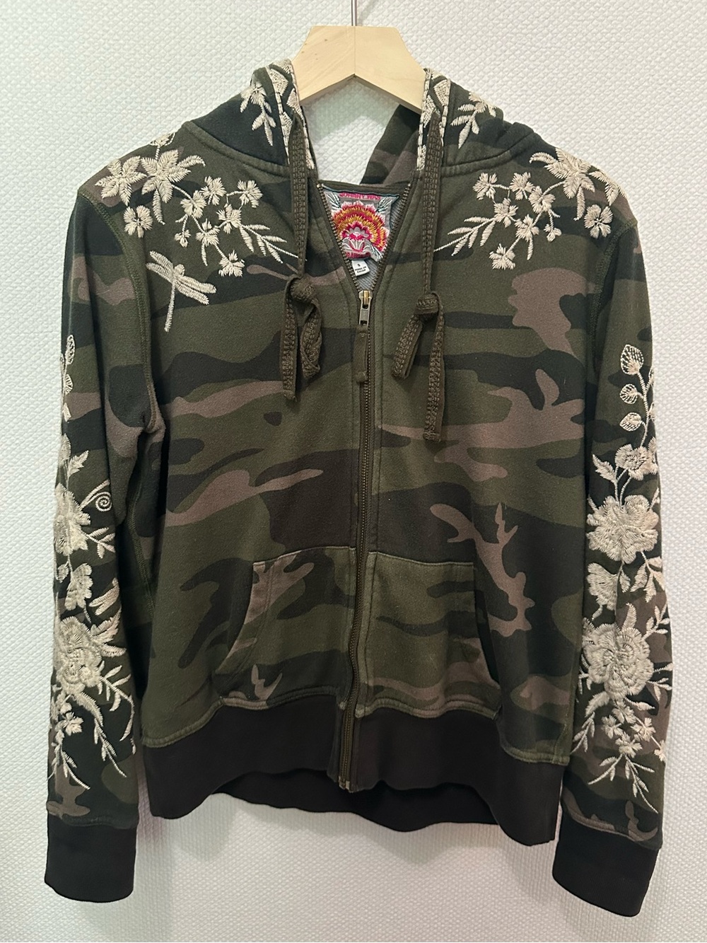 Johnny Was Camo Floral Dragonfly Embroidered Zip Up Hoodie Size Small